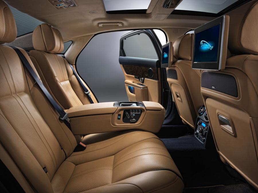  Jaguar XJL 2010 года  (US) (фото 41 из 41)